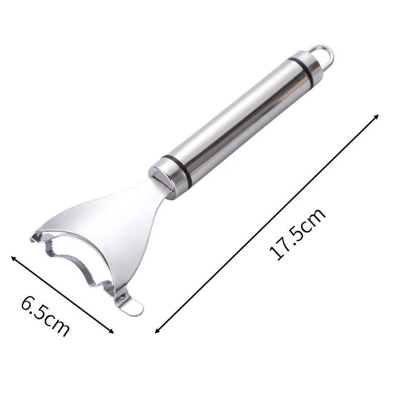 Corn stripper peeler with curved blade and measuring size markers on product